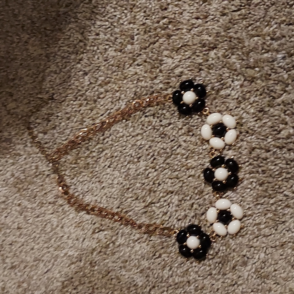Black, White And Gold Flower necklace